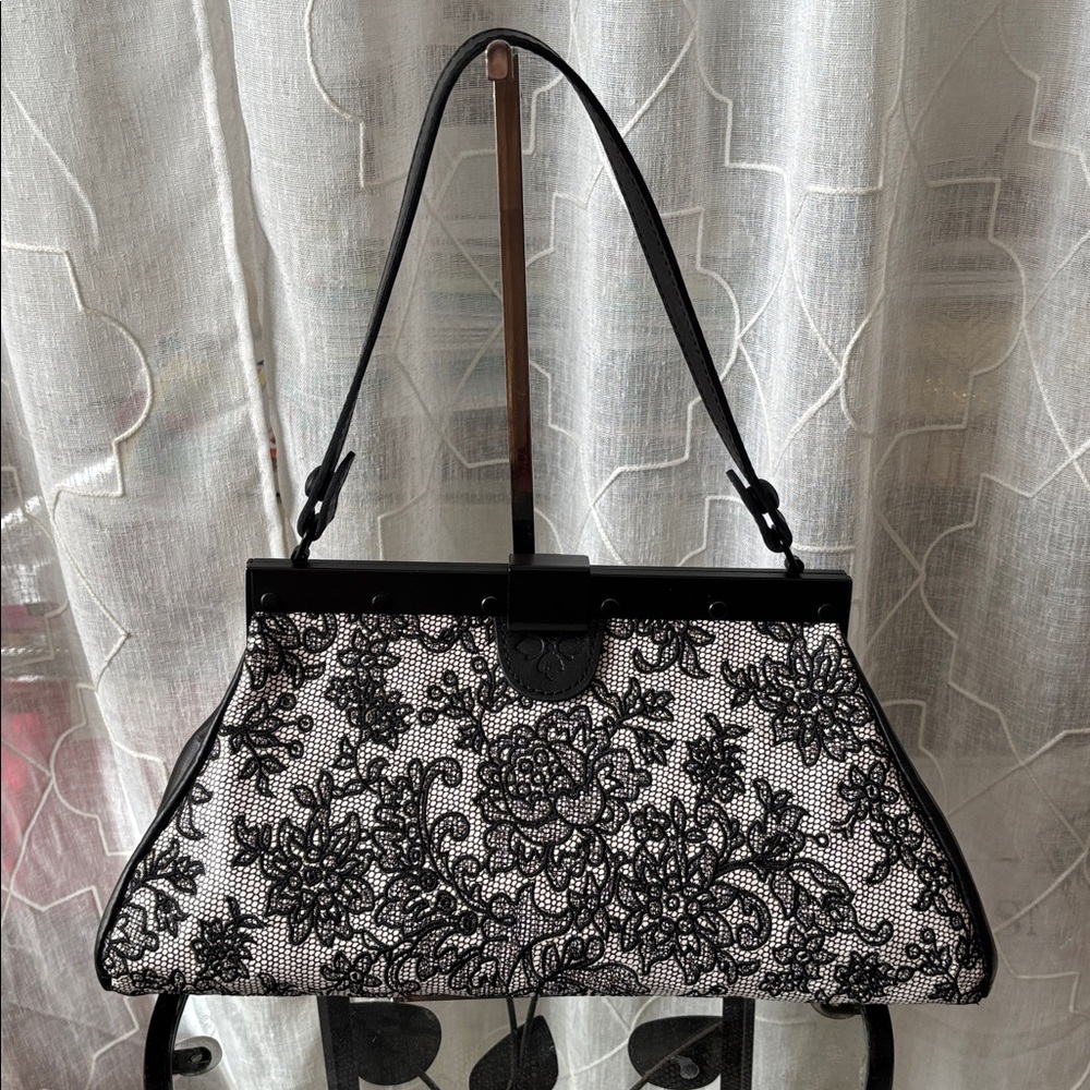 Elegant Patricia Nash Leather Chantilly Lace Ferrara Bag